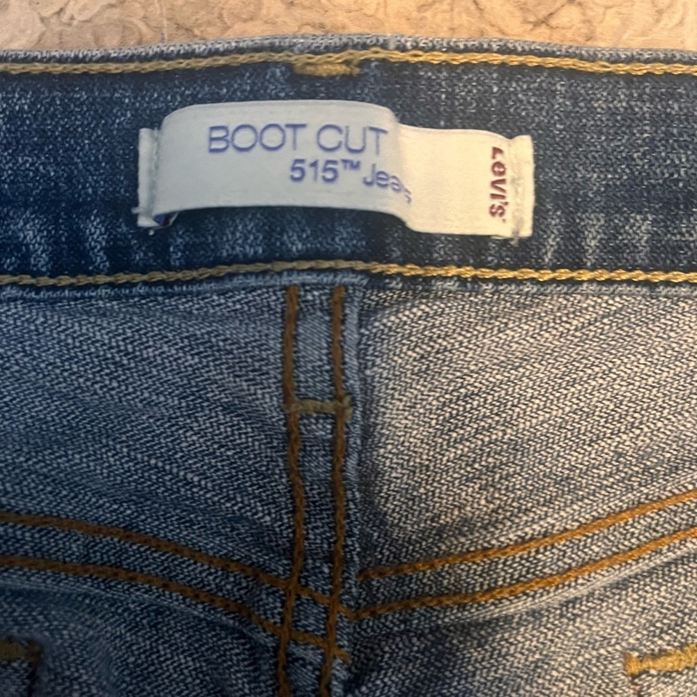 Levi's women’s Denim Jeans - Picture 3 of 5